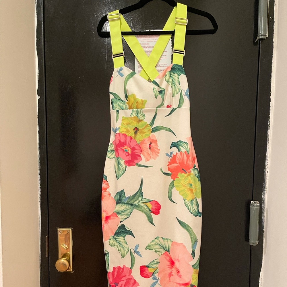Ted Baker Woman’s Floral Print Tropical dress.